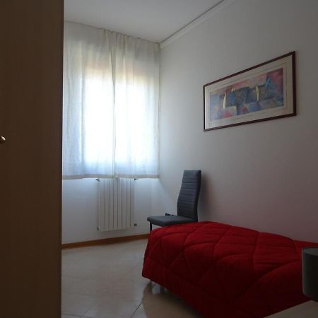 W Le Vacanze Римини Экстерьер фото